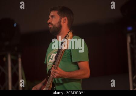 Bologna, Italien. September 2020. Die Bolognese Westfalia, Gewinner der zweiten Ausgabe von "Freschissimo", dem Tutto Molto Bello Wettbewerb, eröffnete das Konzert von Giorgio Canali. (Foto: Carlo Vergani/Pacific Press) Quelle: Pacific Press Media Production Corp./Alamy Live News Stockfoto