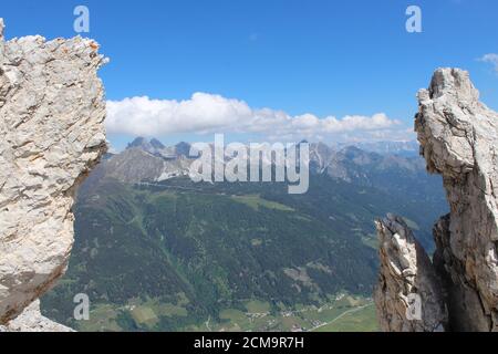 Außergewöhnlicher Blick auf die alpine Landschaft des Stubaier Tals, Tirol, Österreich Stockfoto