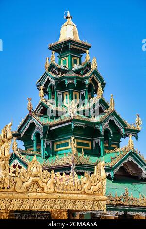 Kyaik Tan Lan oder Kyaikthanlan-Pagode in Mawlamyine oder Moulmein, Mon State, Myanmar Stockfoto