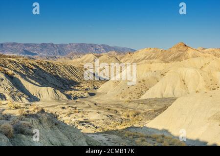 Wüste Andalusiens. Wüstenlandschaft im Nationalpark Cabo de Gata in Andalusien Stockfoto