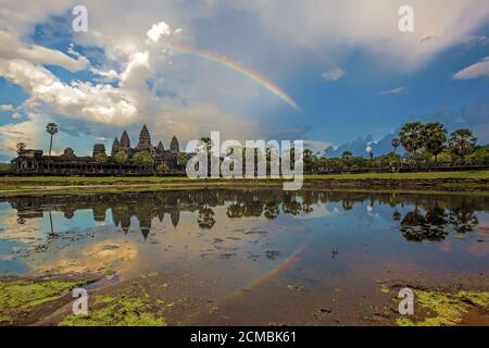 Sonnenuntergang über Angkor Wat Stockfoto