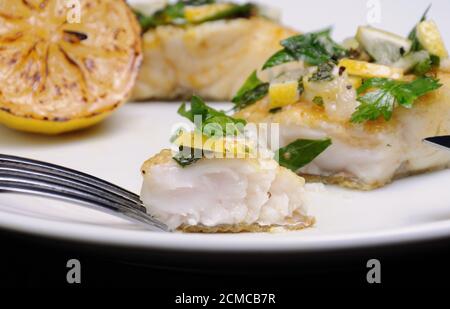 Stück gebackenen Fischhechtbarsch Stockfoto