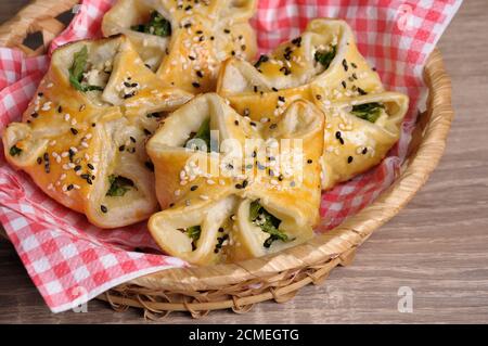 Blätterteig mit Spinat und Ricotta Stockfoto