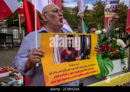 Plein, Den Haag, Niederlande. Mittwoch, 16. September 2020. Der heutige Protest gegen den Plein war nur eine von zahlreichen Demonstrationen, die weltweit abgehalten wurden, um das Leben politischer Gefangener zu retten, die im iranischen Evin Gefängnis festgehalten wurden. Zu Tage Demonstration war, um die Hinrichtung von einem zu bringen, am Morgen des Samstags 12. September 2020. Der 27-jährige Olympiasieger Navid Afkari, ein politischer Gefangener, wurde am frühen Morgen hingerichtet, trotz einer weltweiten Kampagne, die den Iran aufforderte, seine Hinrichtung zu widerrufen. Kredit: Charles M Vella/Alamy Live Nachrichten Stockfoto