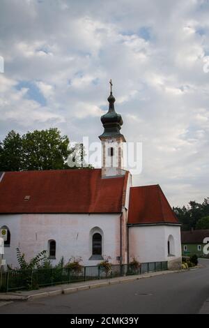 Heiligengeistkirche, historische öffentliche Krankenhauskirche in Weitra, Waldviertel, Österreich Stockfoto