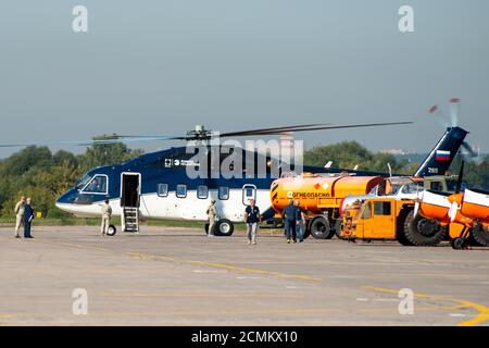 August 2019. Zhukovsky, Russland. Russischer Mittelmultifunktions-Hubschrauber Mil Mi-38 auf dem Internationalen Luftfahrt- und Raumfahrtsalon MAKS 2019. Stockfoto