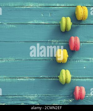 Bunte Kuchen von Mandeln Mehl mit Sahne macarons Stockfoto