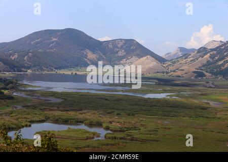 Letino, Italien - 17. September 2020 - der Letino See von Miralago aus gesehen Stockfoto