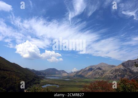 Letino, Italien - 17. September 2020 - der Letino See von Miralago aus gesehen Stockfoto