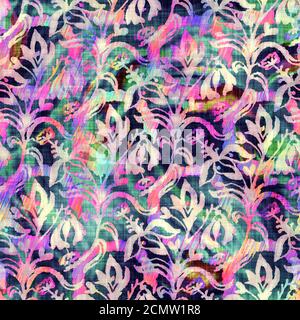 Verschwommener Regenbogen Glitch künstlerische florale Textur Hintergrund. Unregelmäßige Blutung Aquarell Krawatte Farbstoff nahtlose Muster. Ombre verzerrte Boho Blume ganz Stockfoto