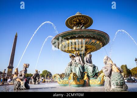 Brunnen der Meere und des Louxor Obelisk, Concorde Square, Paris Stockfoto