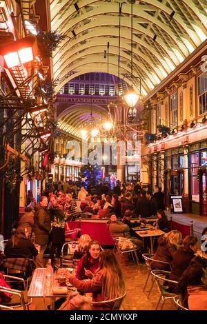 Weihnachten auf dem Leadenhall Market Stockfoto