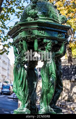Wallace-Brunnen in Paris Stockfoto
