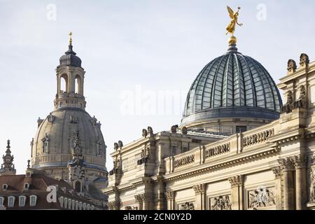 Turm der Frauenkirche und der Kunstakademie, Dresden, Sachsen, Deutschland, Europa Stockfoto