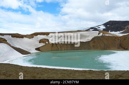 Krafla vulkanischen Kratersee in Island. Stockfoto