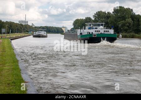 Sluice Delden auch als Sluice Wiene im twente-Kanal, gemacht, um einen Wasserstand Differenz von 6 Metern, Region Twente der Niederlande Stockfoto