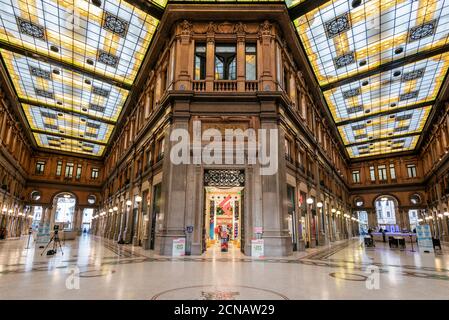 Galleria Alberto Sordi Einkaufspassage, Rom, Latium, Italien Stockfoto