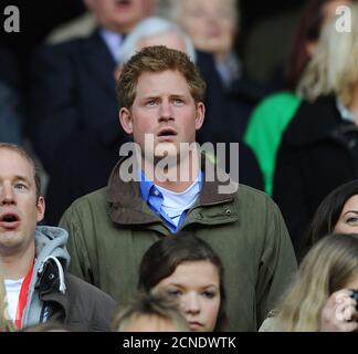 Prinz Harry England Gegen. Irland RBS Six Nations Rugby in Twickenham, London, Großbritannien - 17 Mär 2012 BILDNACHWEIS : © MARK PAIN / ALAMY STOCK PHOTO Stockfoto