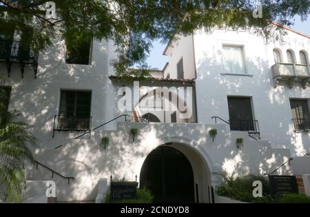 West Hollywood, California, USA 17. September 2020 EINE allgemeine Sicht der Atmosphäre der ehemaligen Residenz von Montgomery Clift, Elizabeth Taylor, Marilyn Monroe und James Dean in El Pasadero an 1330 N. Harper Avenue am 17. September 2020 in West Hollywood, Kalifornien, USA. Foto von Barry King/Alamy Stockfoto Stockfoto