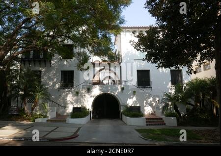 West Hollywood, California, USA 17. September 2020 EINE allgemeine Sicht der Atmosphäre der ehemaligen Residenz von Montgomery Clift, Elizabeth Taylor, Marilyn Monroe und James Dean in El Pasadero an 1330 N. Harper Avenue am 17. September 2020 in West Hollywood, Kalifornien, USA. Foto von Barry King/Alamy Stockfoto Stockfoto
