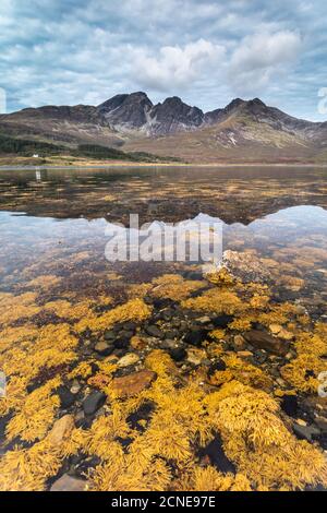 Loch Slapin und der Bla Bheinn, Isle of Skye, Schottland Stockfoto