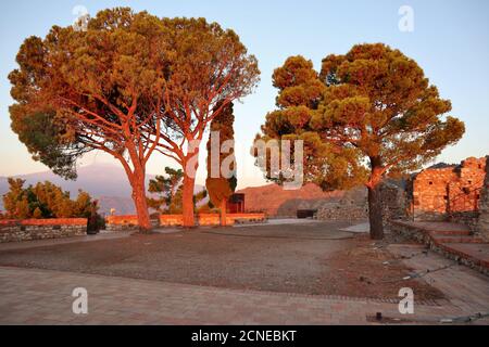 Castelmola - Scorcio del Terrazzo del castello all'alba Stockfoto