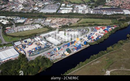 Luftaufnahme des Irlam Container Terminal Port und Northbank Industrial Park, auf der Westseite von Manchester Stockfoto