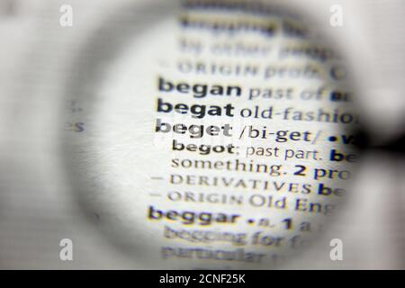 Das Wort oder die Phrase wird in einem Wörterbuch angezeigt Stockfoto