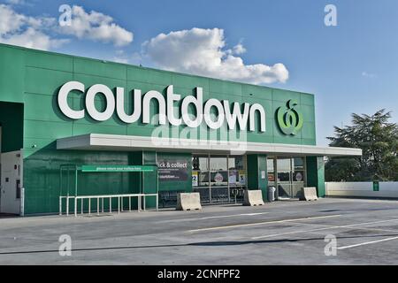 AUCKLAND, NEUSEELAND - 19. Apr 2019: Auckland / Neuseeland - 19 2019. April: Blick auf den Countdown Supermarkt im Highland Park Stockfoto