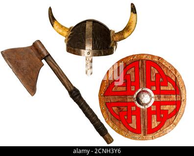 ax Schild und Helm Stockfoto