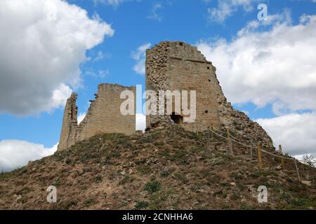 Château de Crozant, Vallée de la Sedelle, Crozant, Creuse, Mittelfrankreich, Europa Stockfoto