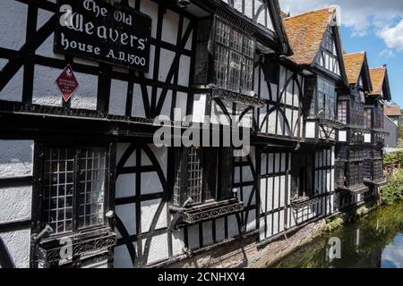 Canterbury, ist eine Domstadt im Südosten Englands, war ein Wallfahrtsort im Mittelalter. Alte Mauern, ursprünglich von den Römern gebaut, Stockfoto