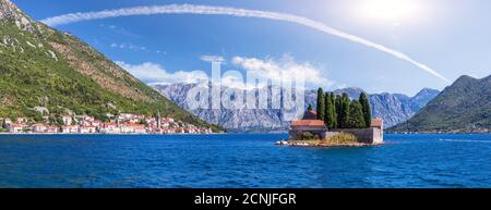 St. George Insel in der Nähe von Perast, die Bucht von Kotor, Montenegro Panorama Stockfoto