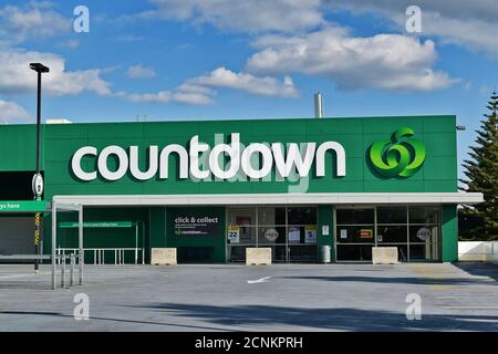 AUCKLAND, NEUSEELAND - 19. Apr 2019: Auckland / Neuseeland - 19 2019. April: Blick auf den Countdown Supermarkt im Highland Park Stockfoto