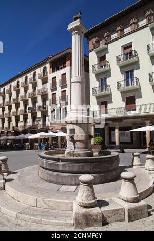 Teruel, Spanien - 17. August 2020: Torico-Brunnen in Teruel, Spanien. Stockfoto