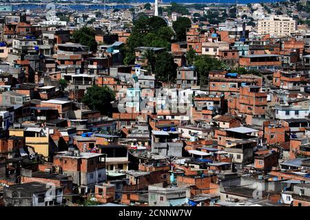 Wohnbedingungen in Rio de Janeiro Favela - Complexo do Alemão, Brasilien. Stockfoto