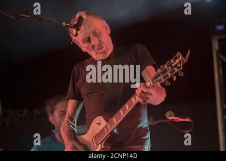 Bologna, Italien. September 2020. Giorgio Canali, ein eindringlicher und tiefgründiger Singer-Songwriter, ein absoluter Bezugspunkt für die italienische Independent-Musik, brachte auf der Bühne von TMB eine Rock-Show, die sowohl intim als auch intensiv ist. (Foto: Carlo Vergani/Pacific Press/Sipa USA) Quelle: SIPA USA/Alamy Live News Stockfoto