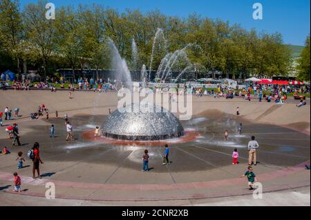 Der Internationale Brunnen im Seattle Center in Seattle, Washington State, USA. Stockfoto