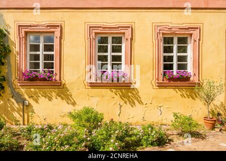 Klosteranlage in Pfaffen-Schwabenheim, Rheinhessen, Kulturgut nach Haager Konvention, Stockfoto