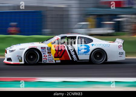 Vallelunga, Rom, Italien, 11. september 2020. American Festival of Rome - Nascar Euro Championship. Ford Mustang in Aktion an der Wende Stockfoto