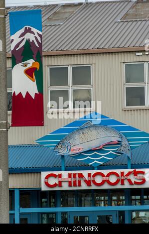 Chinook Restaurant Schilder am Fishermens Terminal in Seattle, Washington State, USA. Stockfoto