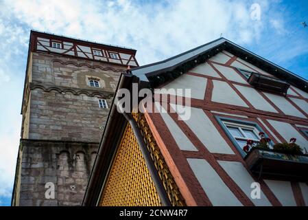 Bischofsheim vor der Rhön, Unterfranken, Bayern, Deutschland, Fachwerk, Mittelturm Stockfoto