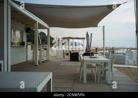 Fano, Bar Bagni N5, Strandbar, Marken, Adria, Italien, Sommer Stockfoto