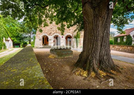 Evangelische Kirche Gustav Addolph in Pfaffen-Schwabenheim, Rheinhessen, Stockfoto