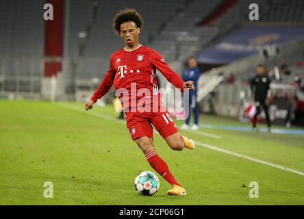 Stadt München München, Deutschland. 15. Sep, 2020. firo: 18.09.2020 Fuvuball, Fußball 1. Bundesliga, Saison 2020/2021 FCB FC Bayern Mvºnchen München - FC Schalke 04 Single Action, Leroy Sane Quelle: dpa/Alamy Live News Stockfoto