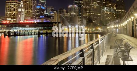 Nachtansicht des Hafens von San Francisco Eastern Waterfront Stockfoto