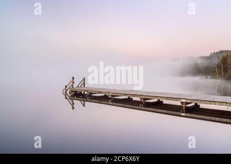 Anlegestelle Kirchsee, Sachsenkam, Oberbayern, Bayern, Deutschland Stockfoto