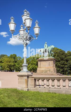 Reiterstatue vor dem Königsschloss in Oslo, Norwegen, Skandinavien, Nordeuropa, Europa Stockfoto