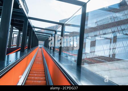 Essen, Zeche Zollverein, UNESCO Welterbe, Rolltreppe zum Ruhrmuseum Stockfoto