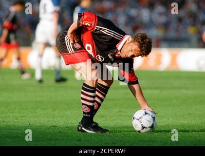 Olympiastadion Berlin Deutschland 16.5.1998, Fußball: DFB Pokal, Deutsches Pokalfinale, FC Bayern München (FCB, blau/rot) gegen MSV Duisburg (MSV, weiß/blau) 2:1 – Lothar MATTHÄUS (FCB) Stockfoto